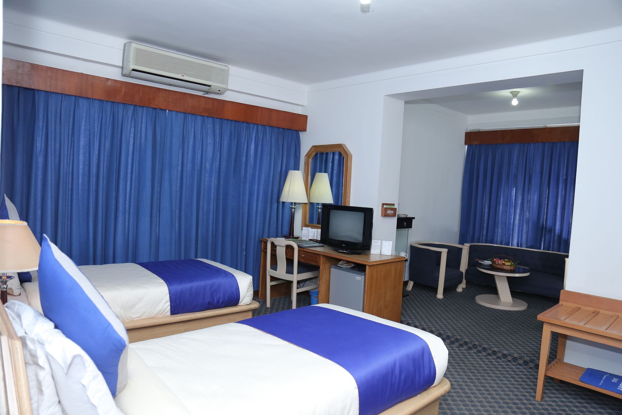Hotel Clarion Jawalakhel Lalitpur Екстер'єр фото